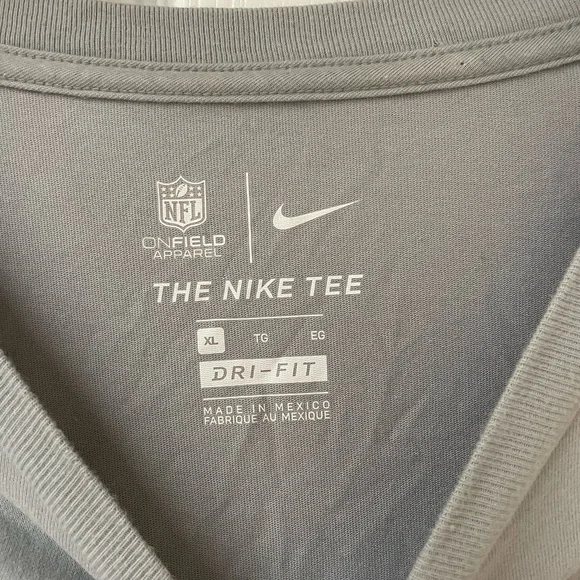 Philadelphia Eagles Nike long sleeve t shirt men’s size XL - Picture 2 of 6